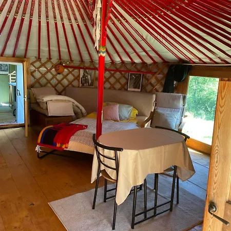 Glamping Romanticky Statek Jurta Prachatice